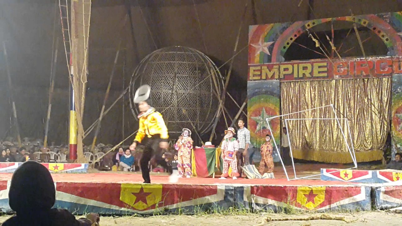 juggler  ALI, IN EMPIRE CIRCUS