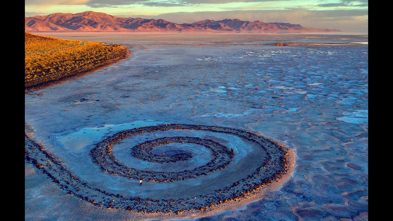 The Spiral Jetty - Land Art by Robert Smithson