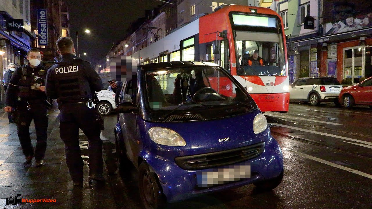 Straßenbahn rammt PKW - Crash auf der Zülpicher Straße in Köln | 05.01.2022