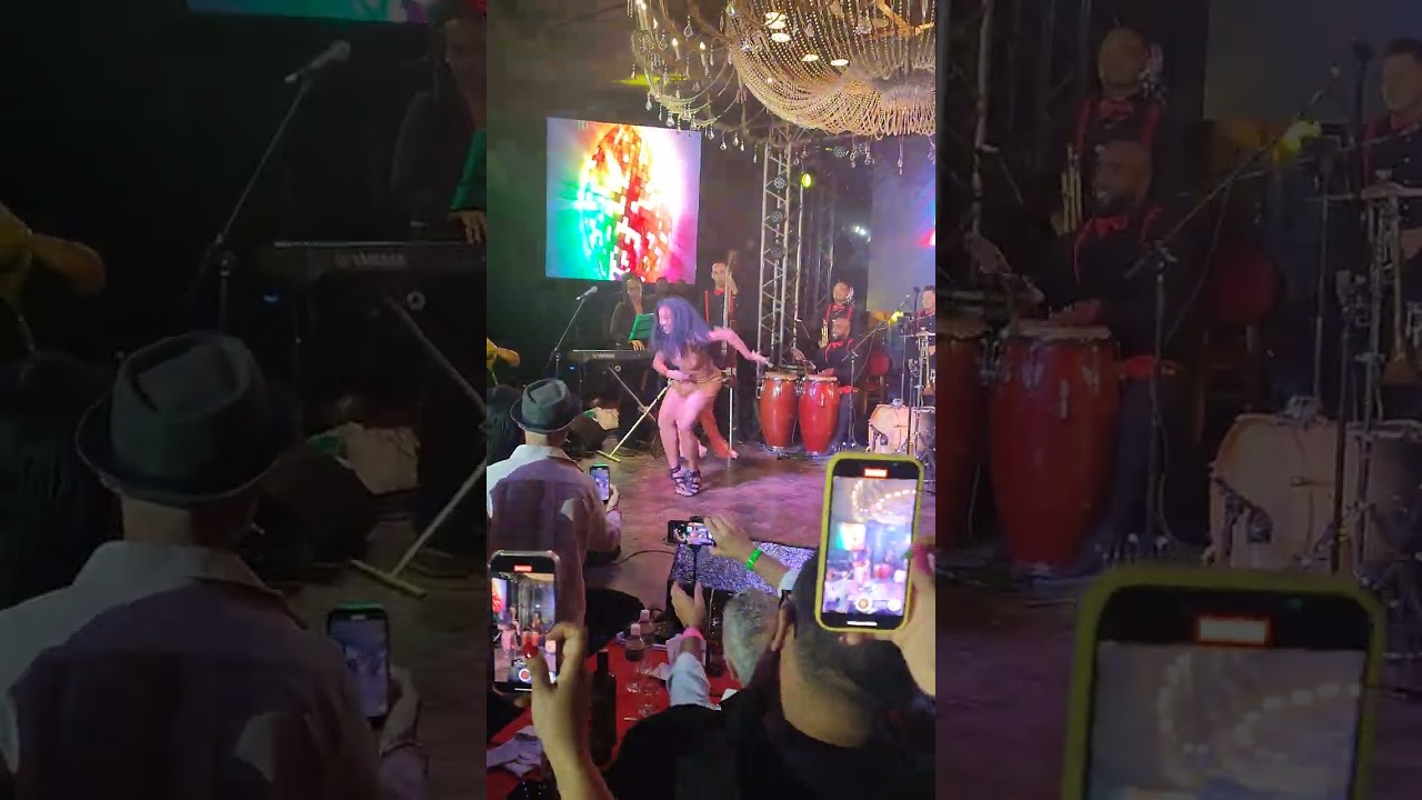 Maykel Fonts y Yanet Fuentes en la Gal del Festival de la Salsa en Cuba Feb 2023