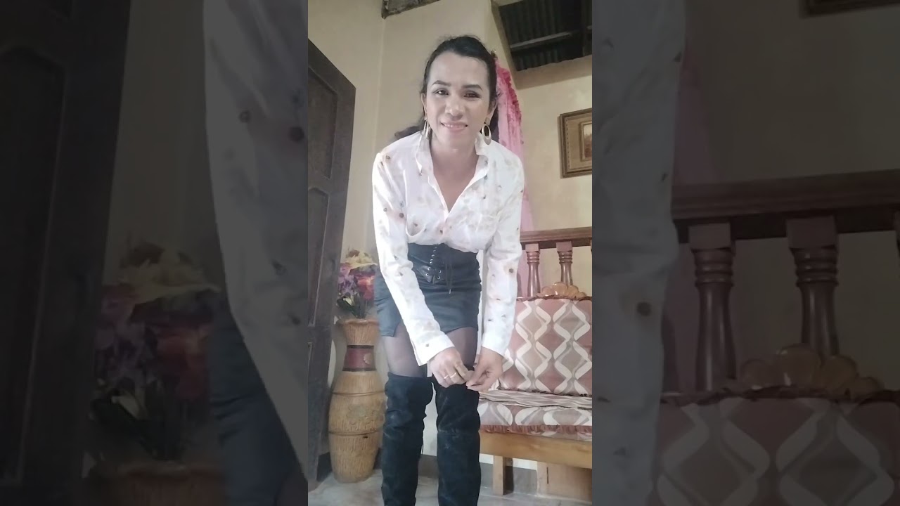 Crossdresser/Ladyboy Sheer Pantyhose#video