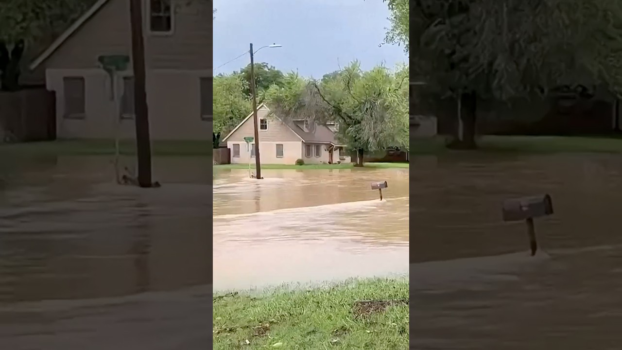 Life-Threatening Texas Floods Kill 2 With More Storms to Come