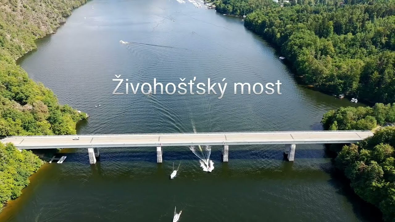 S Dronem na cestách na motorce