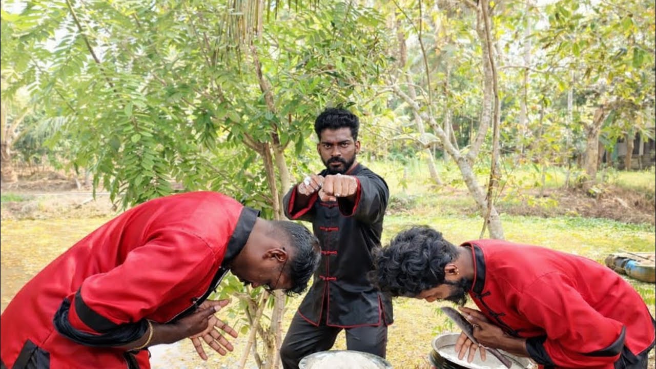 ഇടിയപ്പ ചിക്കൻ | ഇടിയപ്പം ചിക്കനെ കൊണ്ട് ഒരു ചുരുട്ട് #food #pagovlogs 