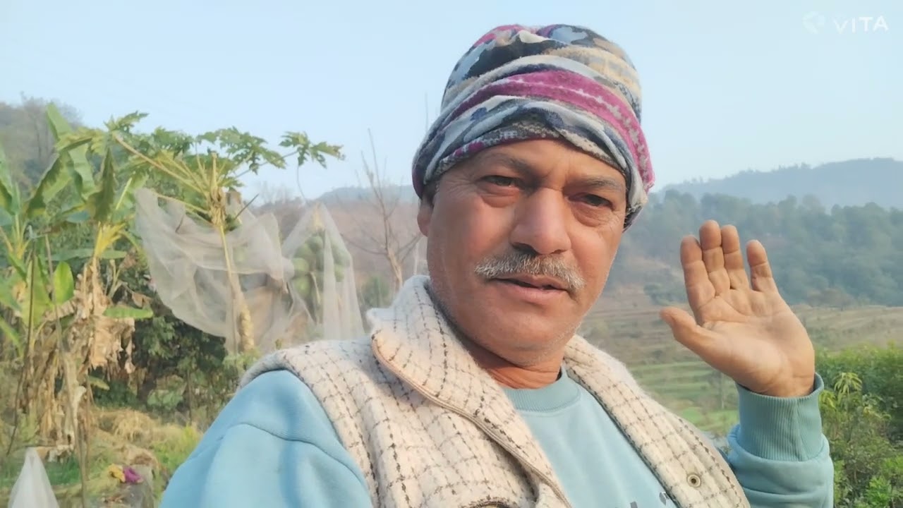 आज भैया के मन्दिर में चीर बन्धन होली शुरुआत गांव पहाड़ की दिनचर्या के साथ 