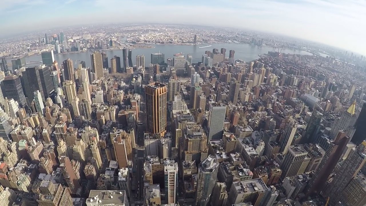 I put my GoPro over the edge of the Empire State Building and looked straight down…😳