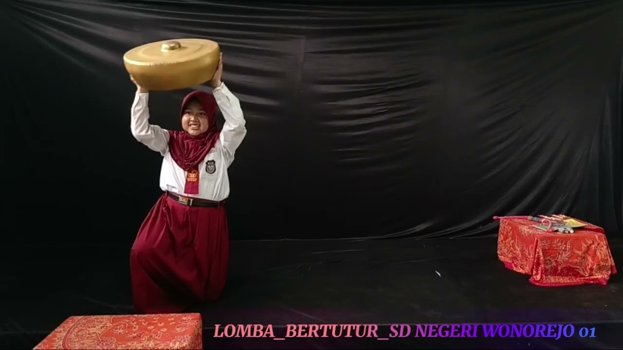 LOMBA BERTUTUR 