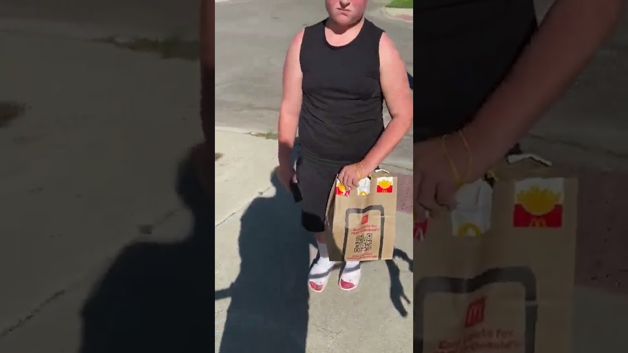 Dude Gets Mad After He Caught A Boy Trying To Steal His Doordash Order