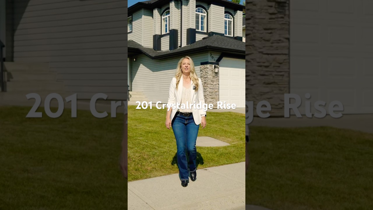 201 Crystal Ridge Rise | Move-In Ready Home in Sought-After Lake Community