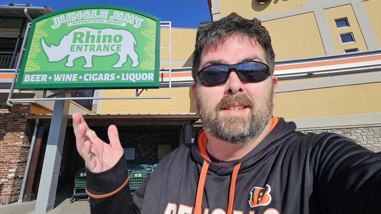 JUNGLE JIM'S [Fairfield] | The CRAZIEST Grocery STORE In The WORLD | Cincinnati Ohio