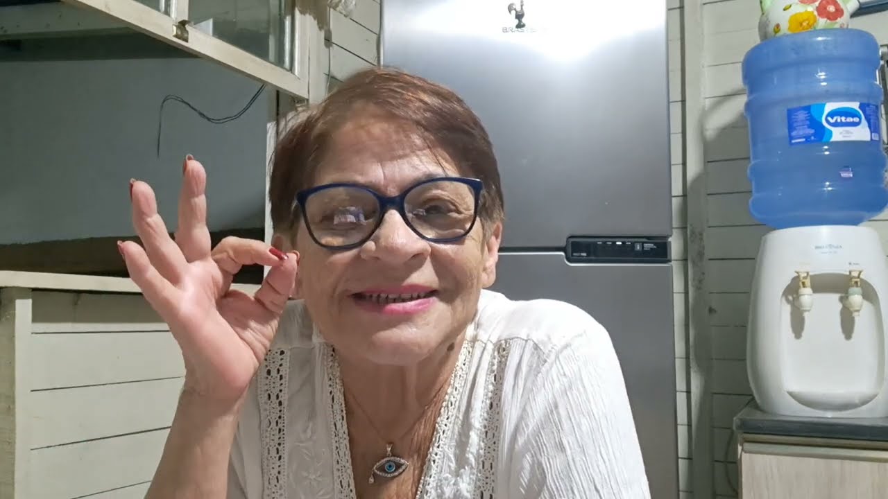 #VALMIRA E MORENA AS COMPRAS#JORNALISMO.