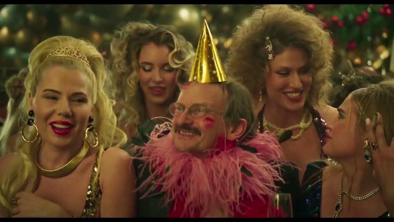 Roman Polanski's The Palace new clip official - Venice Festival 2023 - 7/7