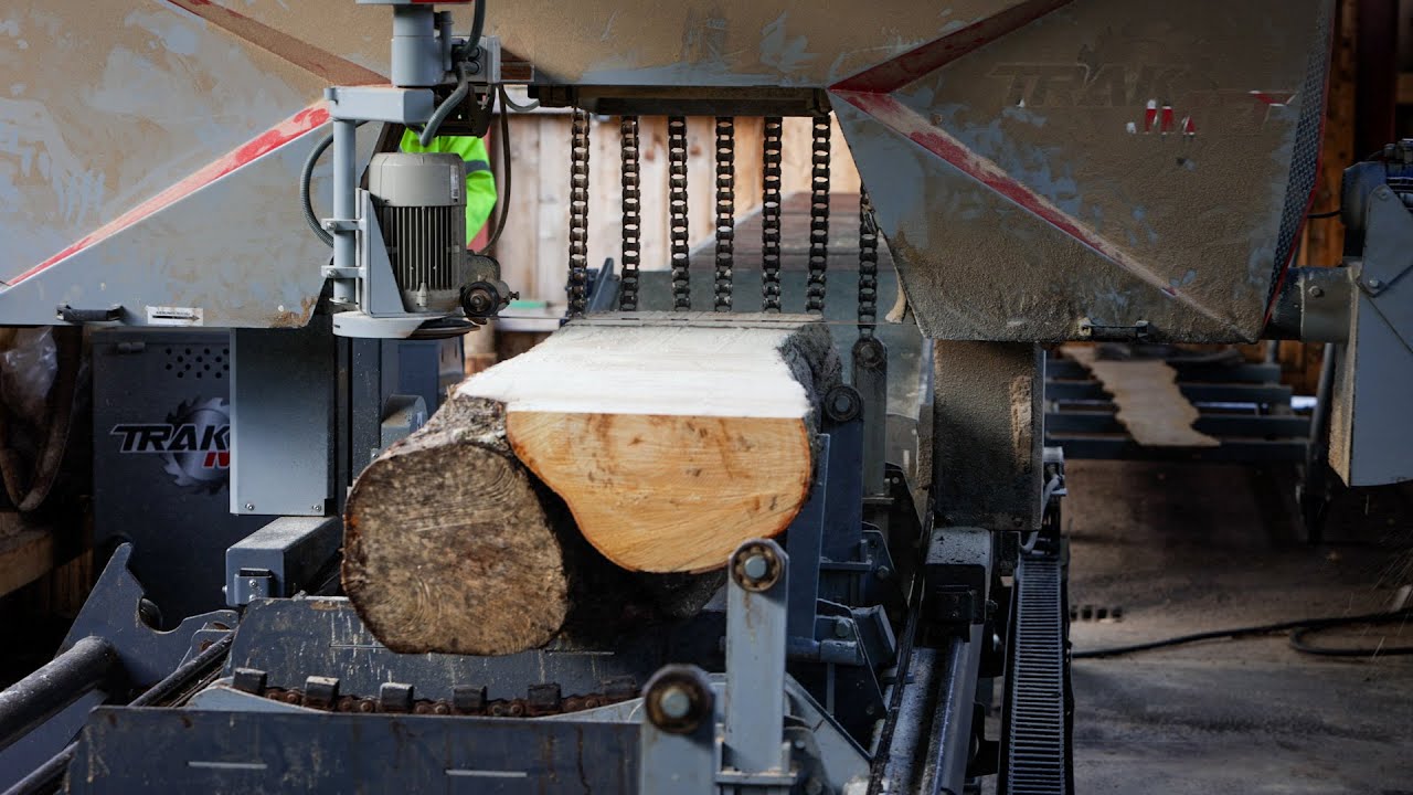 An introduction to small-scale sawmilling project