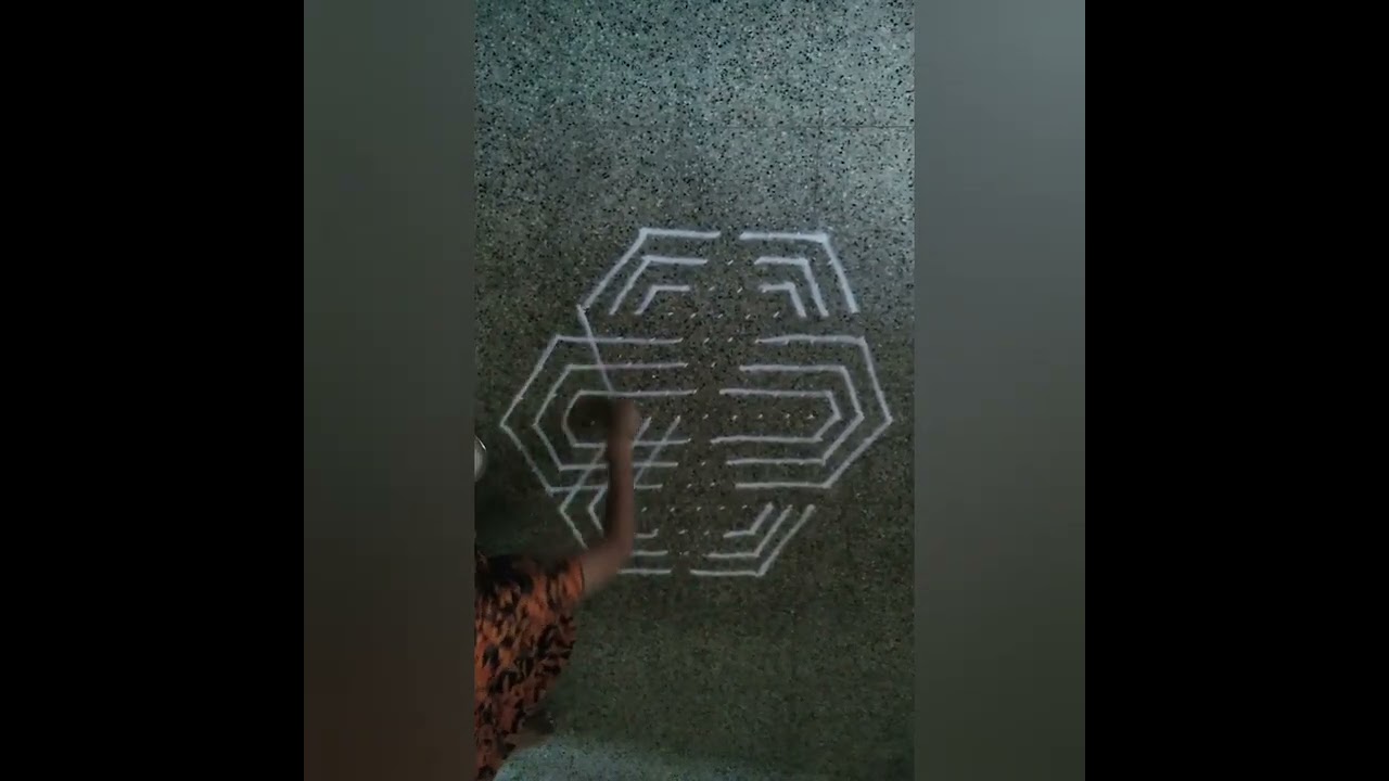 15-8  SIMPLE AND EASY RANGOLI DESIGNS 
