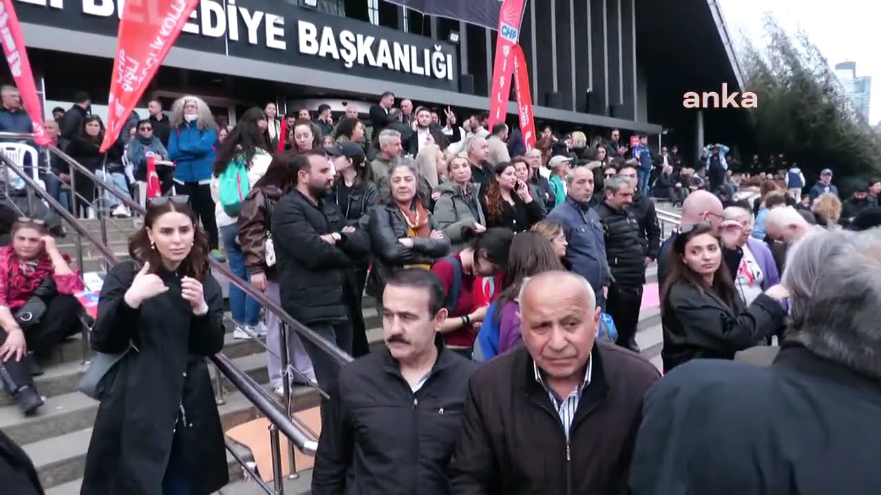 Kayyum atanan Şişli Belediyesi önünde son durum | İstanbul