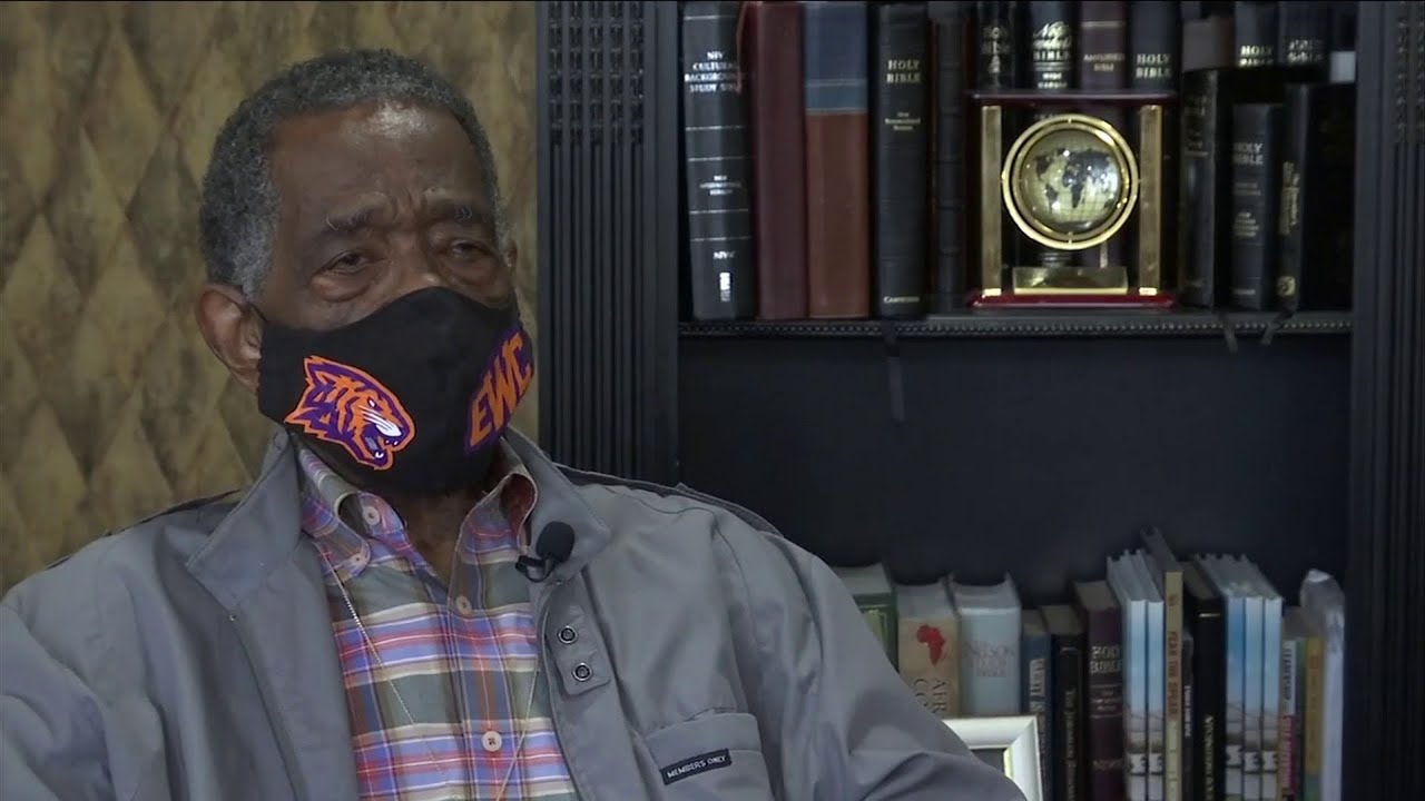 Man Reflects on 71 Years of Voting
