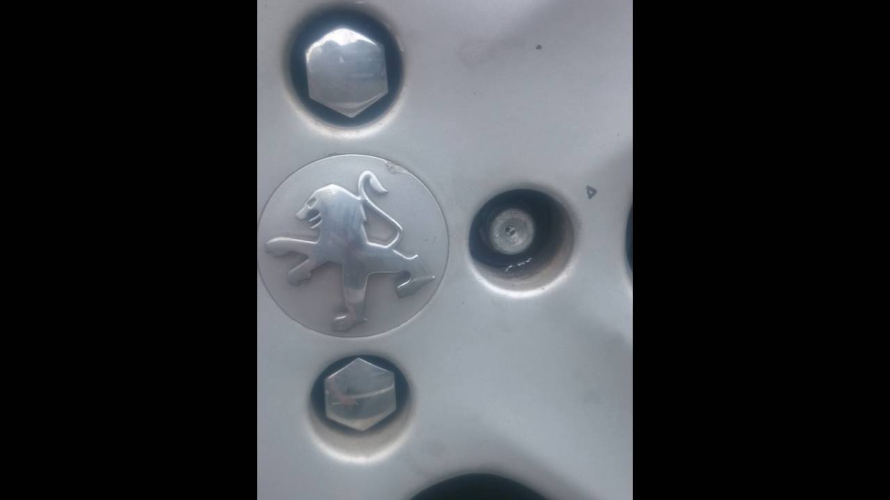 Extraire, enlever un écrou antivol Peugeot parti1