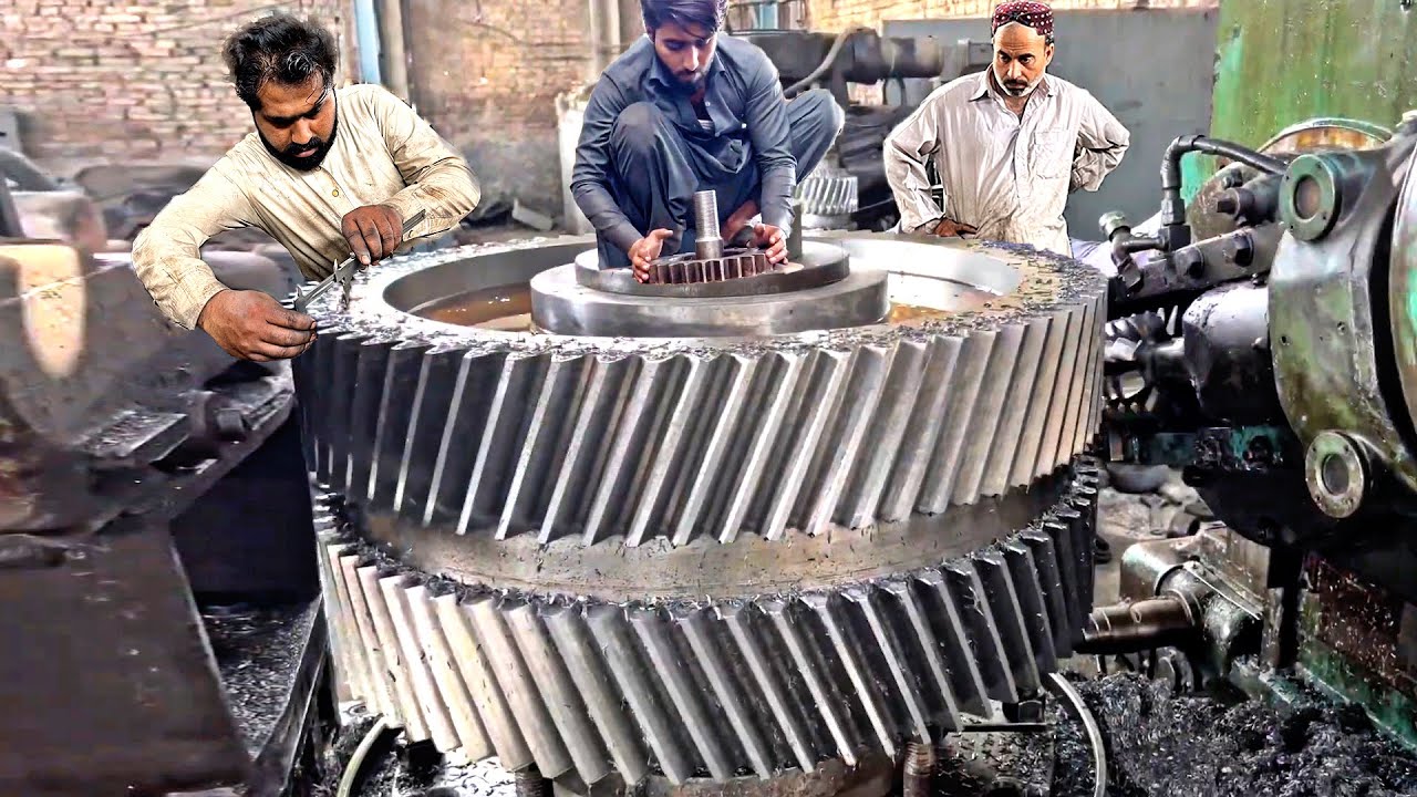 Metal turning / how to turn 3Ton Double Helical Gear smarter than others