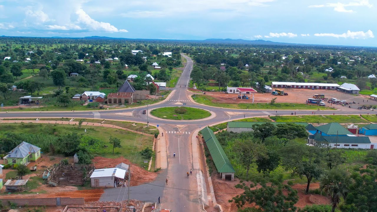 UJENZI WA BARABARA YA KALIUA - MALAGARASI - ILUNDE WAKAMILIKA KWA ASILIMIA 100