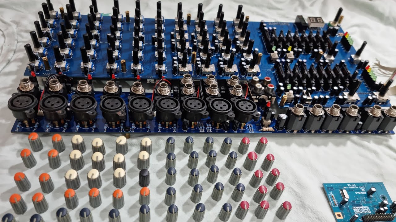 Como limpiar una mezcladora de audio o consola de audio (BEHRINGER)