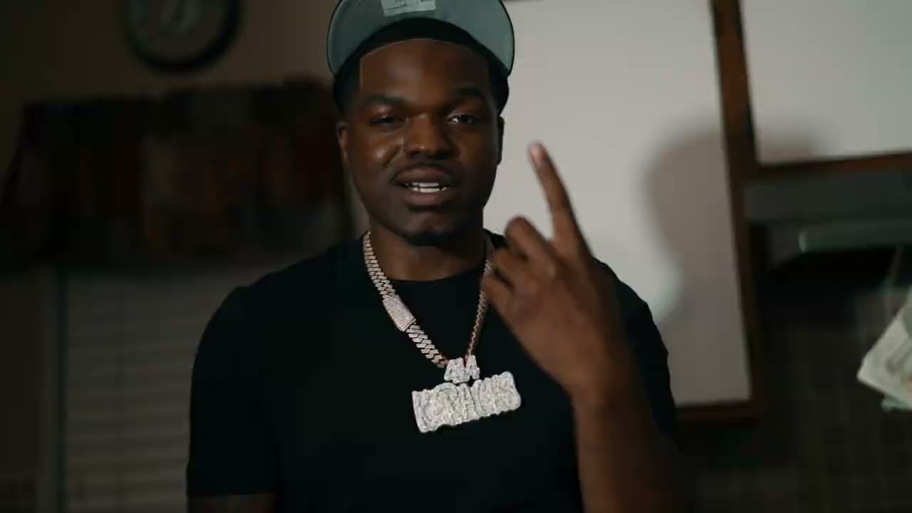 Kracks - Give It Up (Official Music Video)