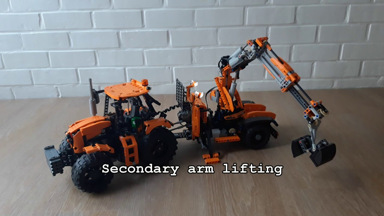 2019 Motorized tractor with trailer