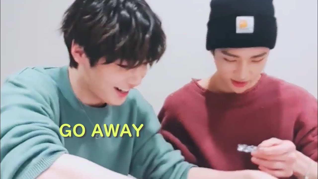 Jeongin's Glass Deco Art Class! (ft. Hyunjin + chaos) | Stray Kids 스키즈