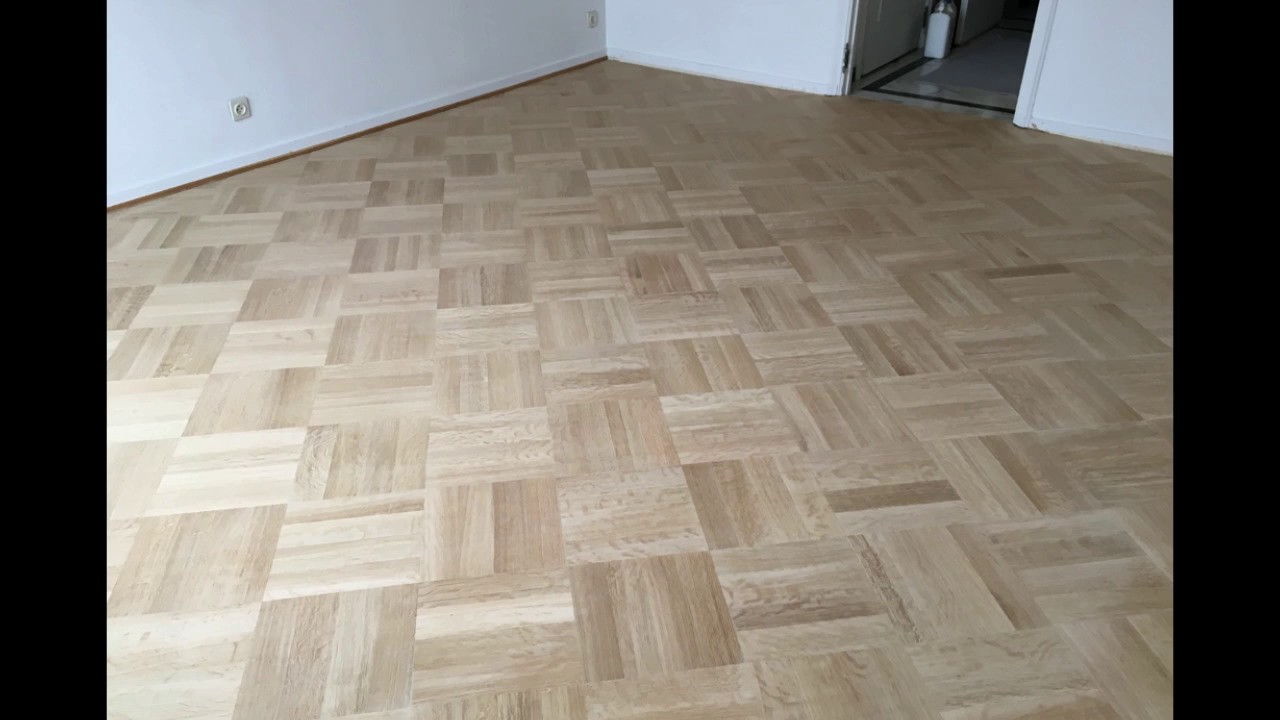 Pose diagonale d'un parquet damier ch&ecirc;ne massif extra