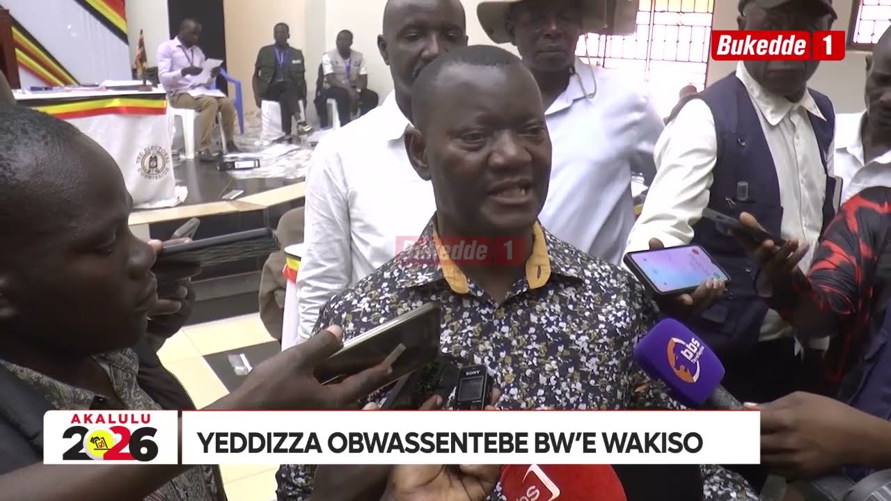 Agataliikonfuufu Eng  Ian Kyeyune yeedizza obwassentebe bw’e Wakiso bweyalimu emyaka 10  Bwe bavugan