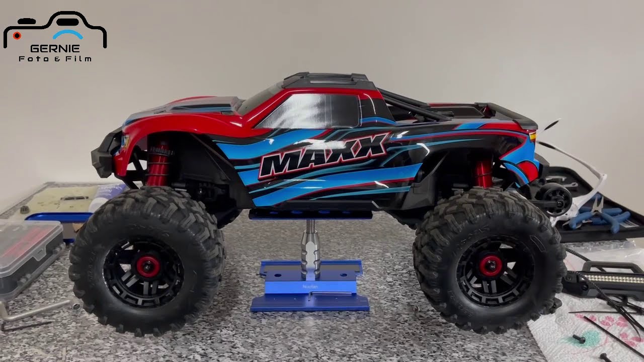Traxxas Maxx Lightbar Install in deutsch / german