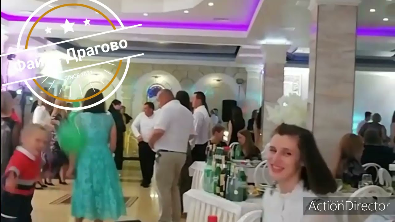 У Хусті  Драгівська  Молодиця з жинихом гостила усіх хто прийшов у малинький Рай ресторан.
