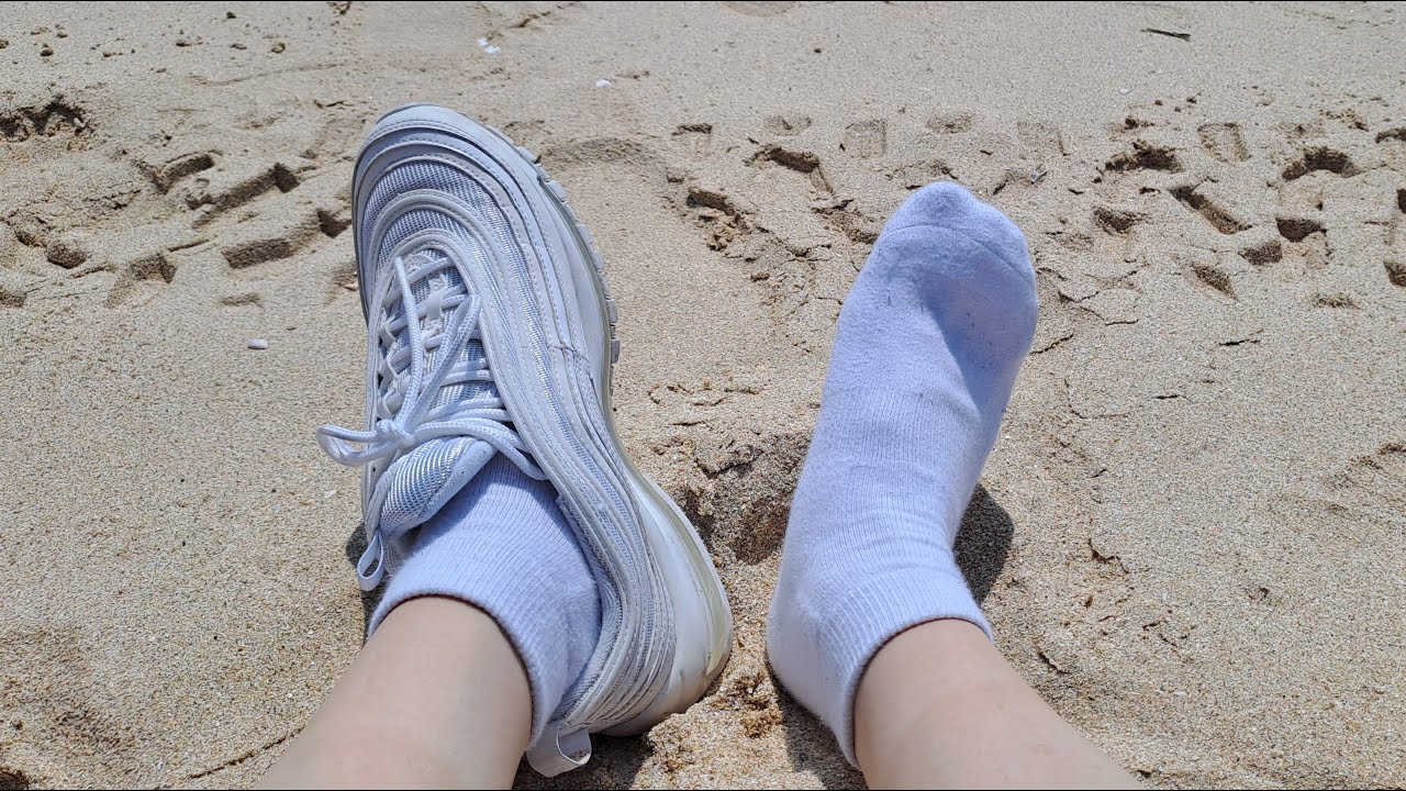 My Summer Vacation at the Beach - White Nike Airmax 97 & White Adidas Socks+Barefeet(July. 11. 2025)