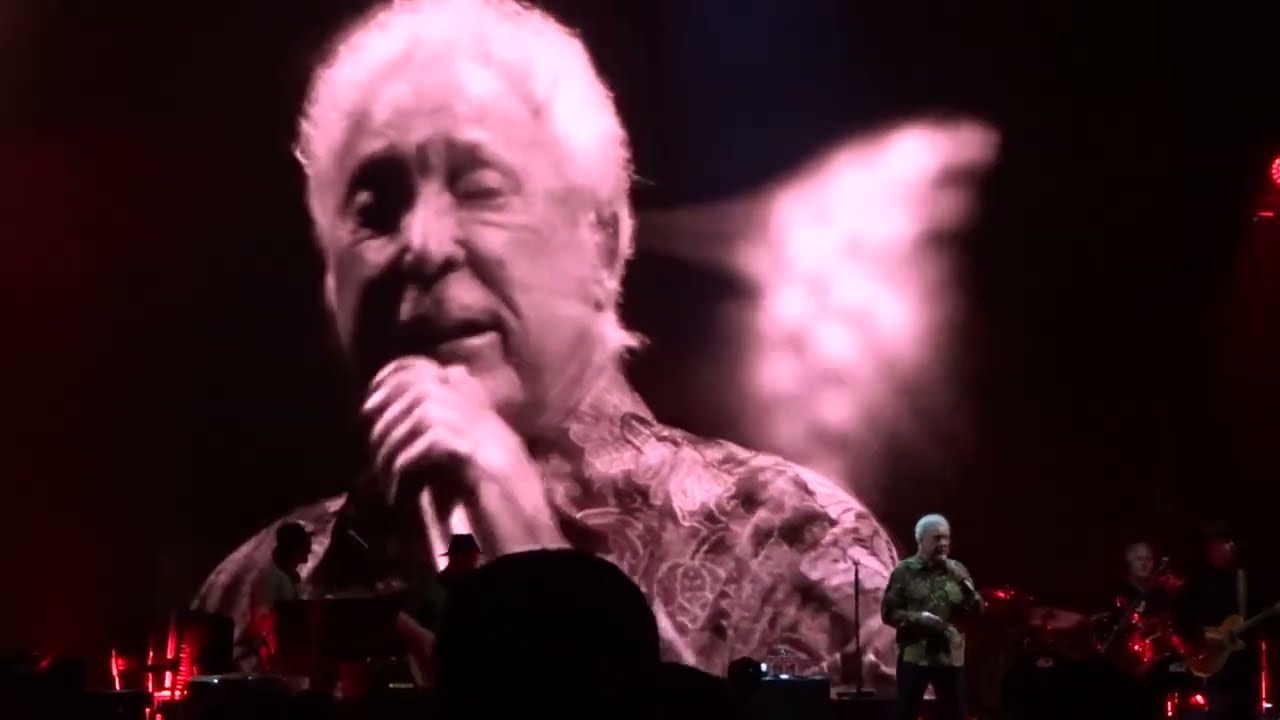 Tom Jones @ Suikerrock, Tienen 31 07 22 Not Dark Yet (Bob Dylan cover)
