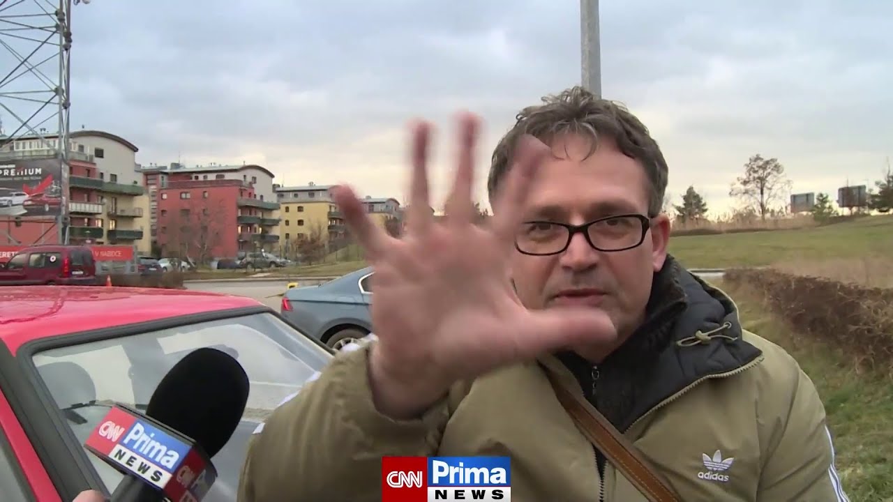 Uj&iacute;žděče nah&aacute;něly i policejn&iacute; vrtuln&iacute;ky. Testoval jsem auto a jsem kr&aacute;l Slunce, vysvětlil