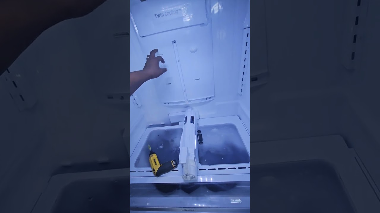 Samsung refrigerator rf260beaesr not cooling  - leaking water under crisper drawer  - frozen cover