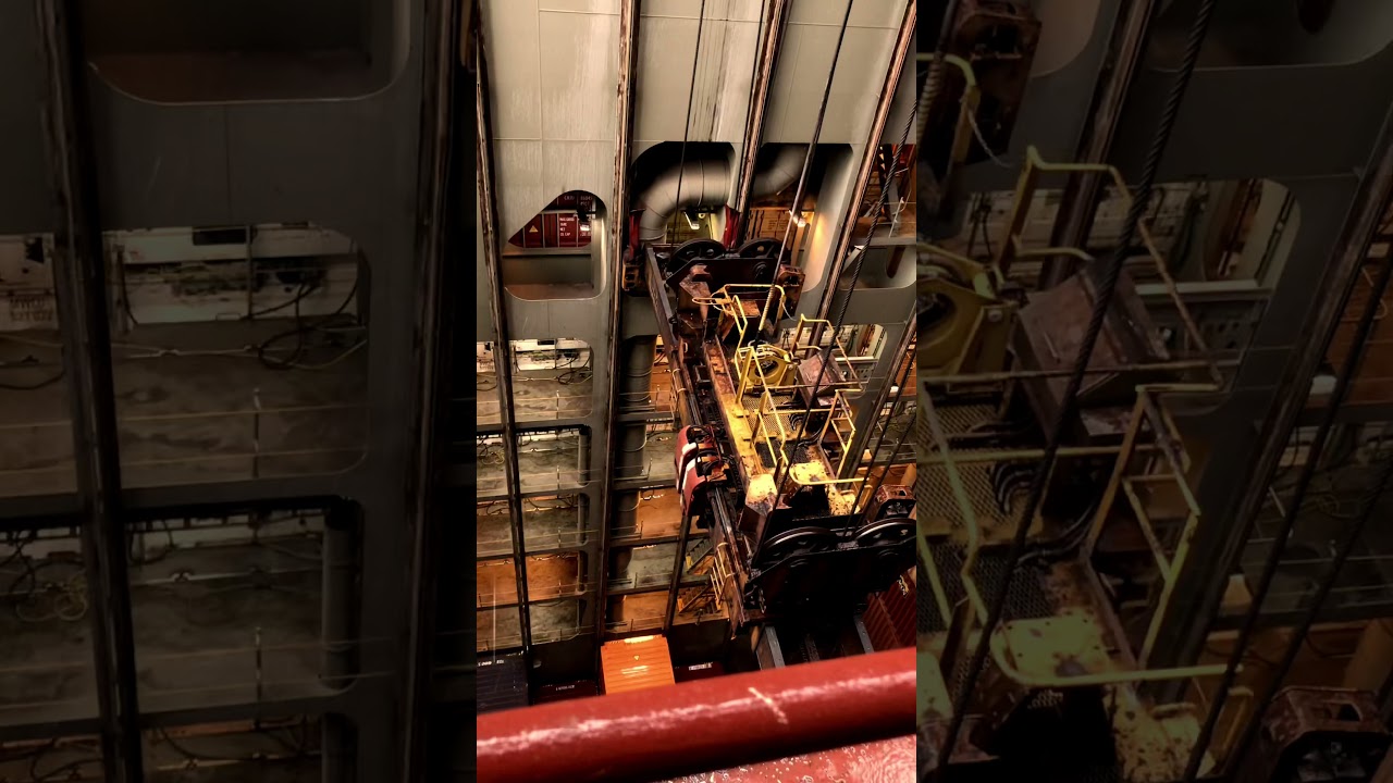Container Load/Discharge operations in Cargo Hold on EEE Ship.