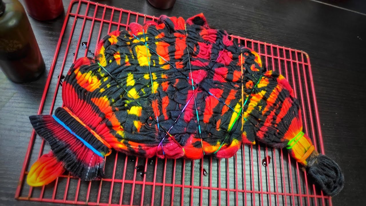 RED ECLIPSE (tie dye)