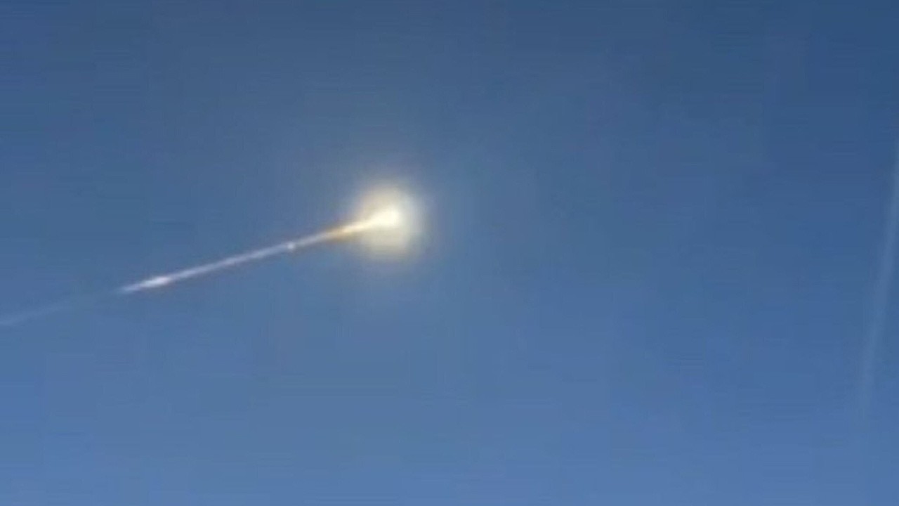Meteorit beschädigt Hausdach in Rheinland-Pfalz bei Koblenz