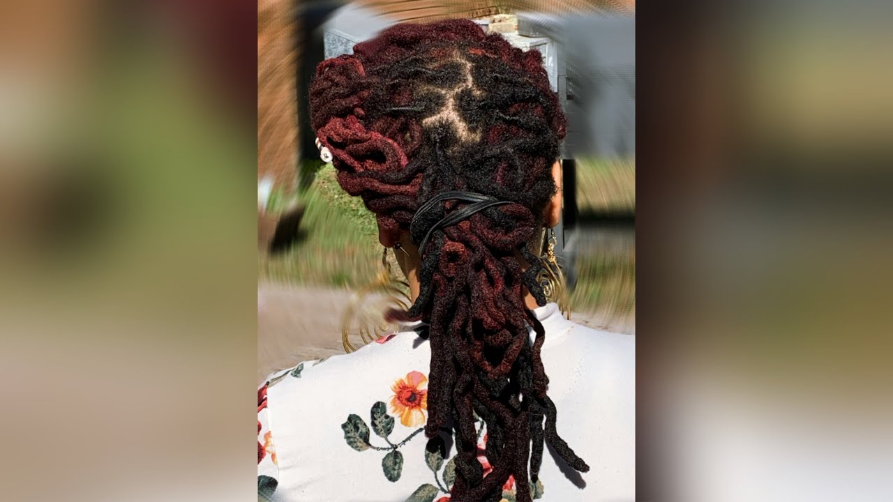 Retro/Vintage loc style on thick Locs