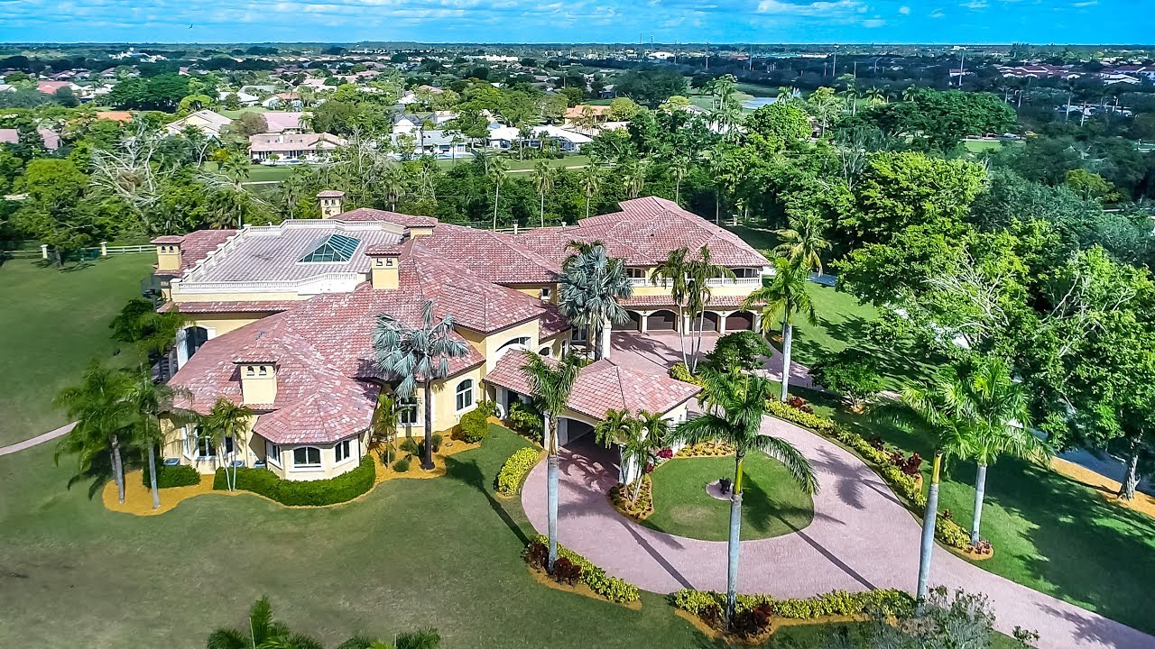 21573 El Bosque Way Boca Raton FL 33428