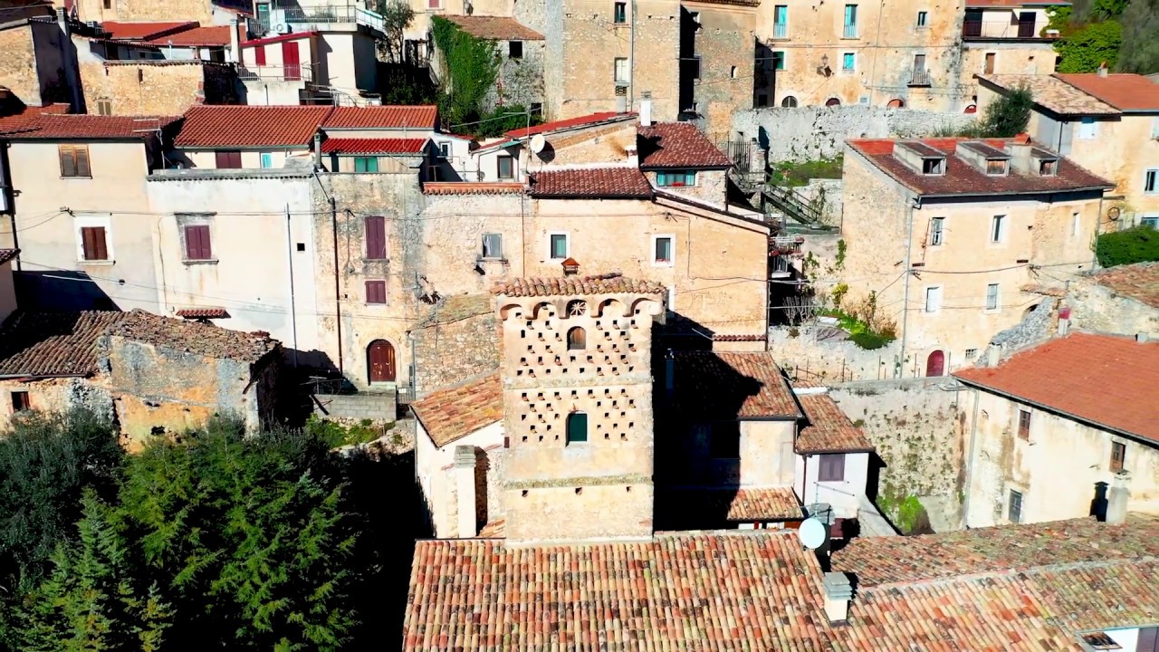Città di Alvito (Frosinone) in Ciociaria - Spot Vendita Agenzia Cinelli Immobiliare (Drone)