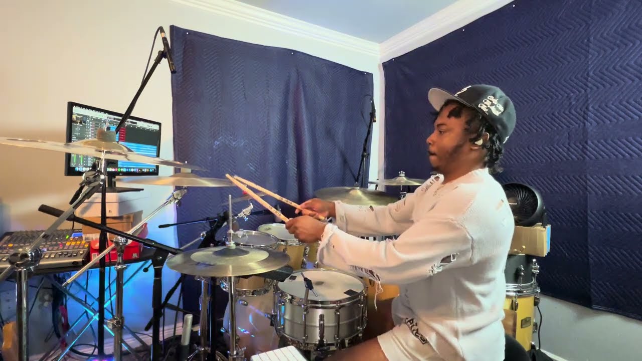 Take Number 🤷🏾‍♂️😭😭😭 (record take) for my brother's NEW SINGLE BEST PRAISE🫠🙌🏾🥁🎧