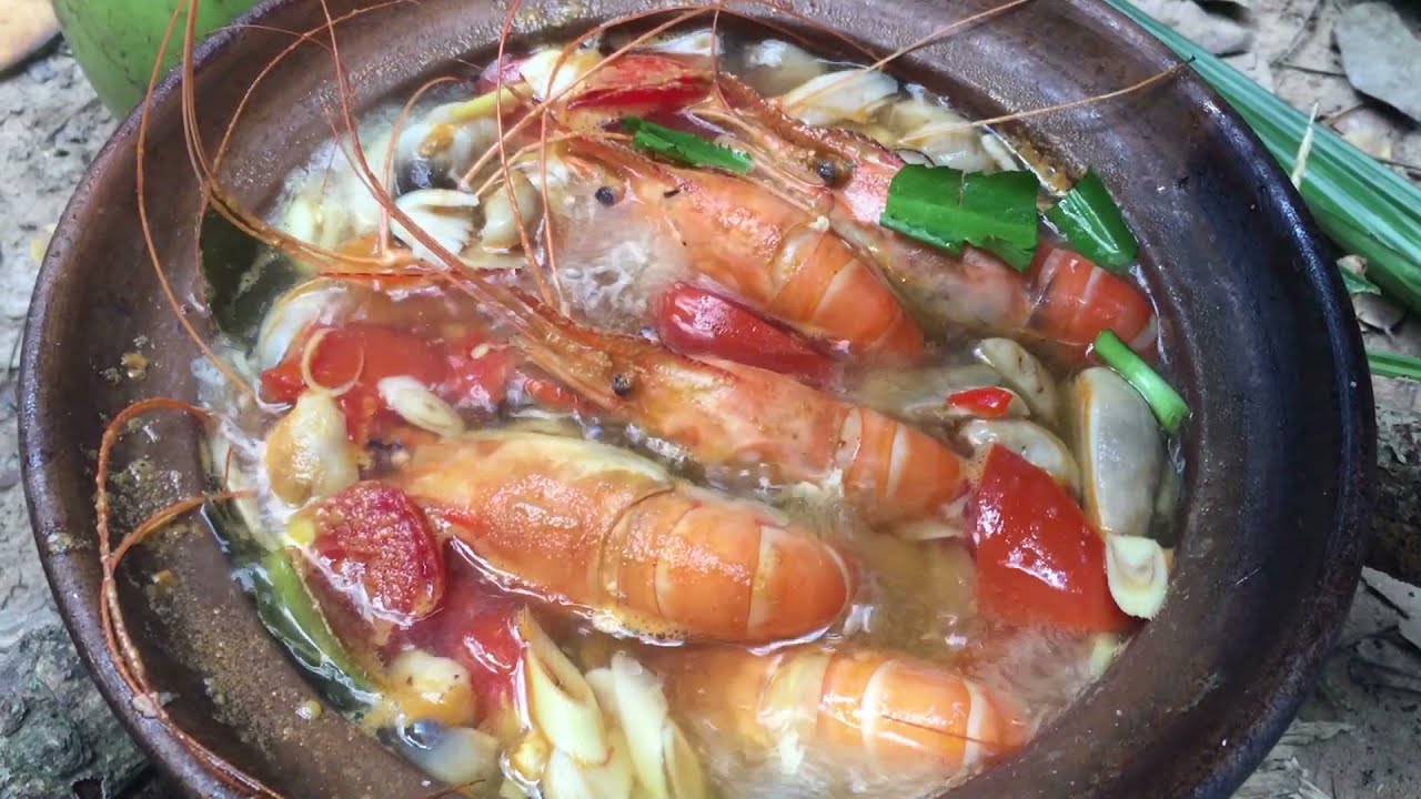 Technique Cooking Tom Yam Shrimp Soup with Coconut water Recipe for Food eating delicious