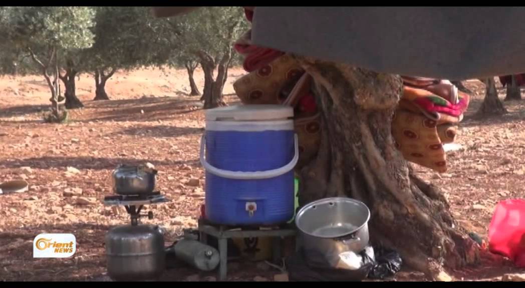 أوضاع صعبة يعانيها نازحو سهل الغاب في مخيمات إدلب
