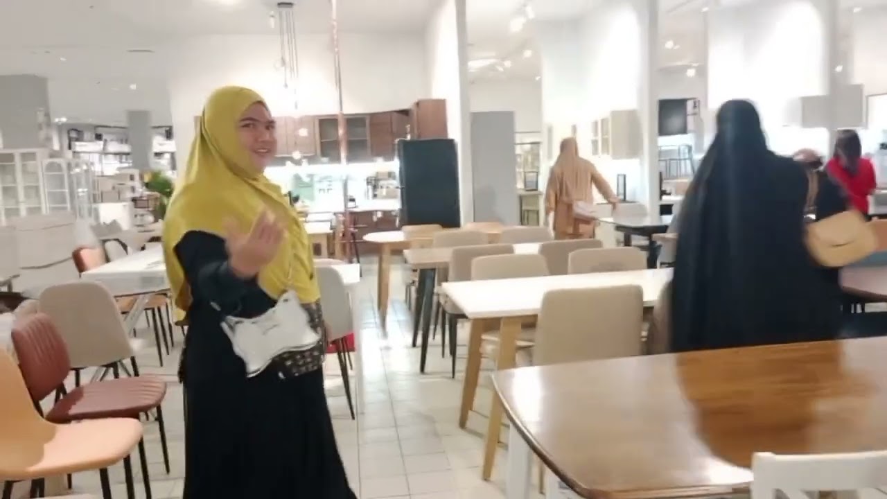 Jalan Jalan Sambil Cuci Mata di INFORMA Hertasning Makassar