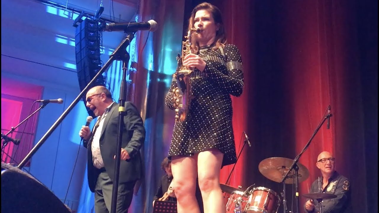 The Voyagers ft. Andy Parker & Susanne Alt - Drown In My Own Tears