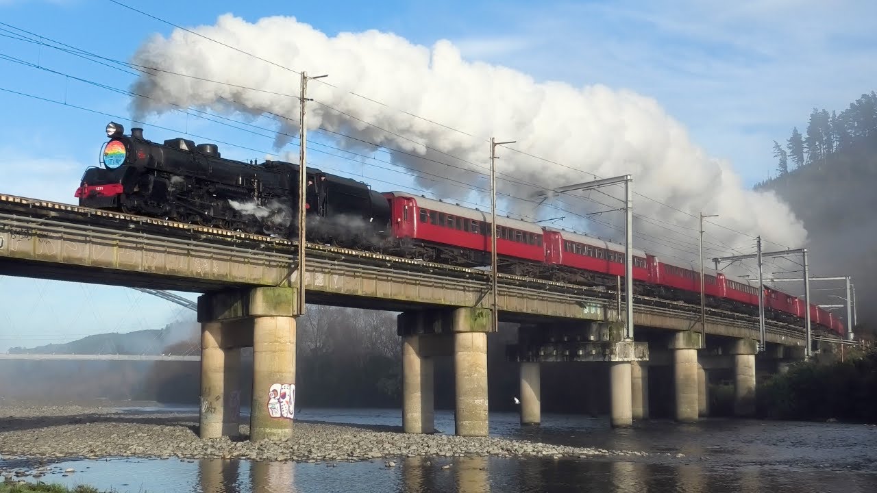 Steam Inc's School Holiday Steam 2024 (4K)