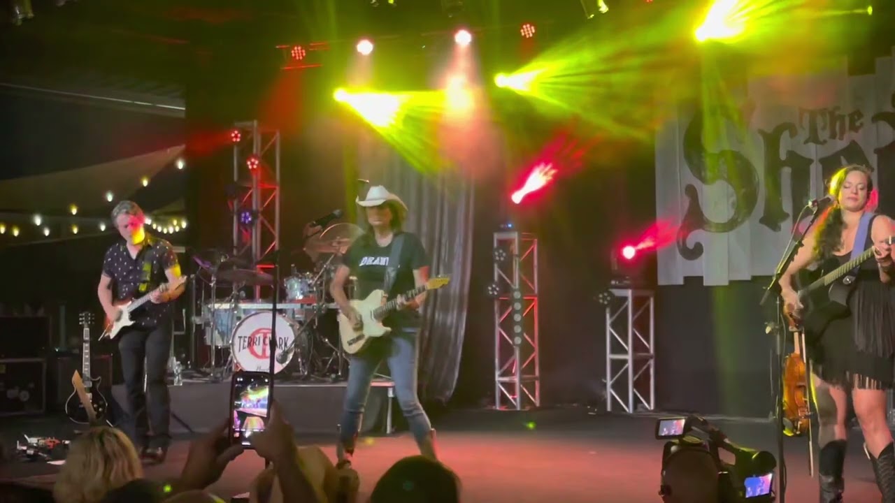 You’re Easy on the Eyes - Terri Clark