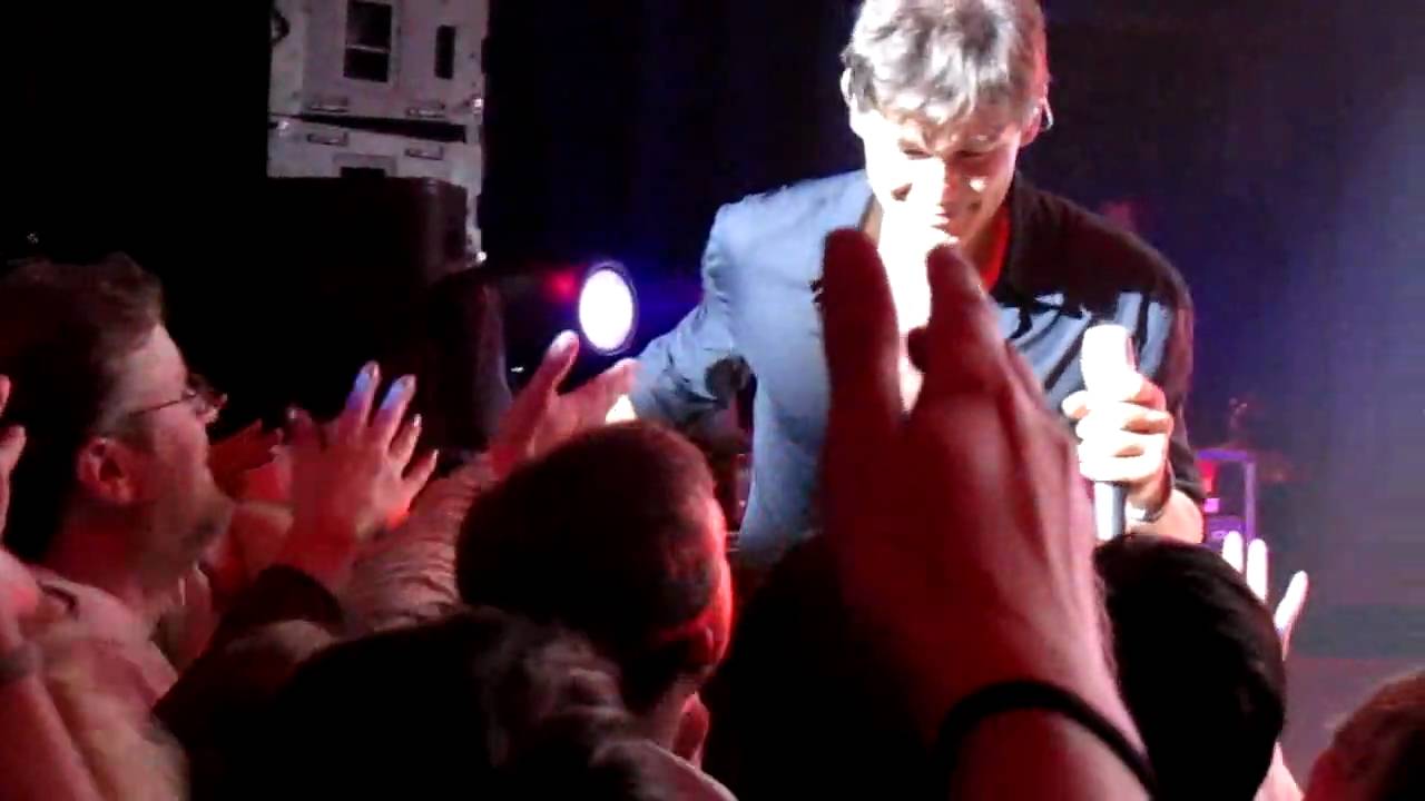 A-Ha Chicago May 13, 2010 Take On Me.MOV