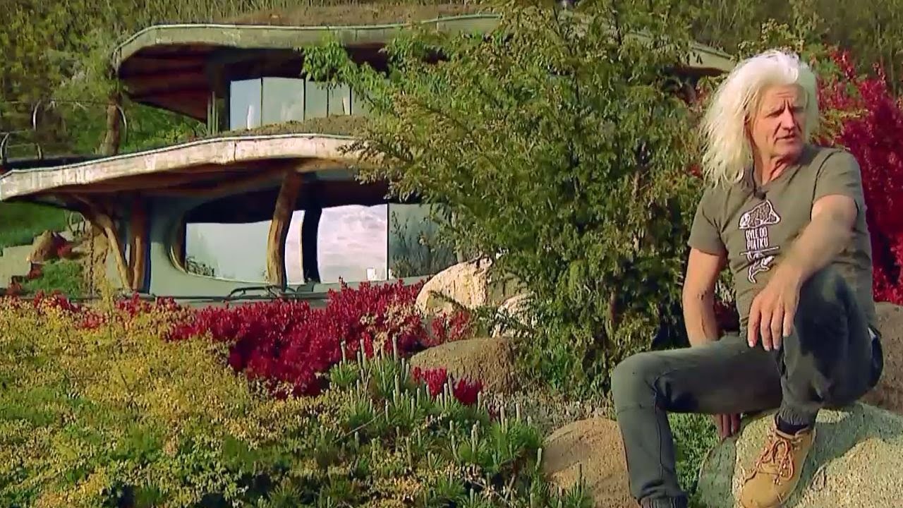 „Głębia ostrości”. Bogdan Pękalski zbudował dom jak z bajki [REPORTAŻ]